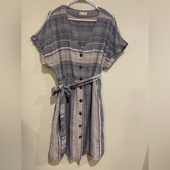 Carve Designs Blue and White Buttoned Tie Front Sundress - Picture 1 of 5